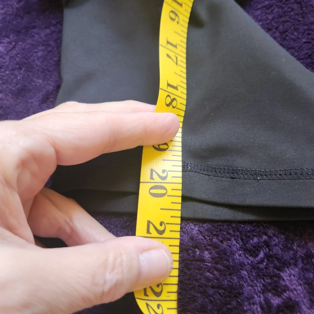 Calvin Klein 20" Cropped Black Leggings with Iridescent "CALVIN" Logo - Picture 8 of 8